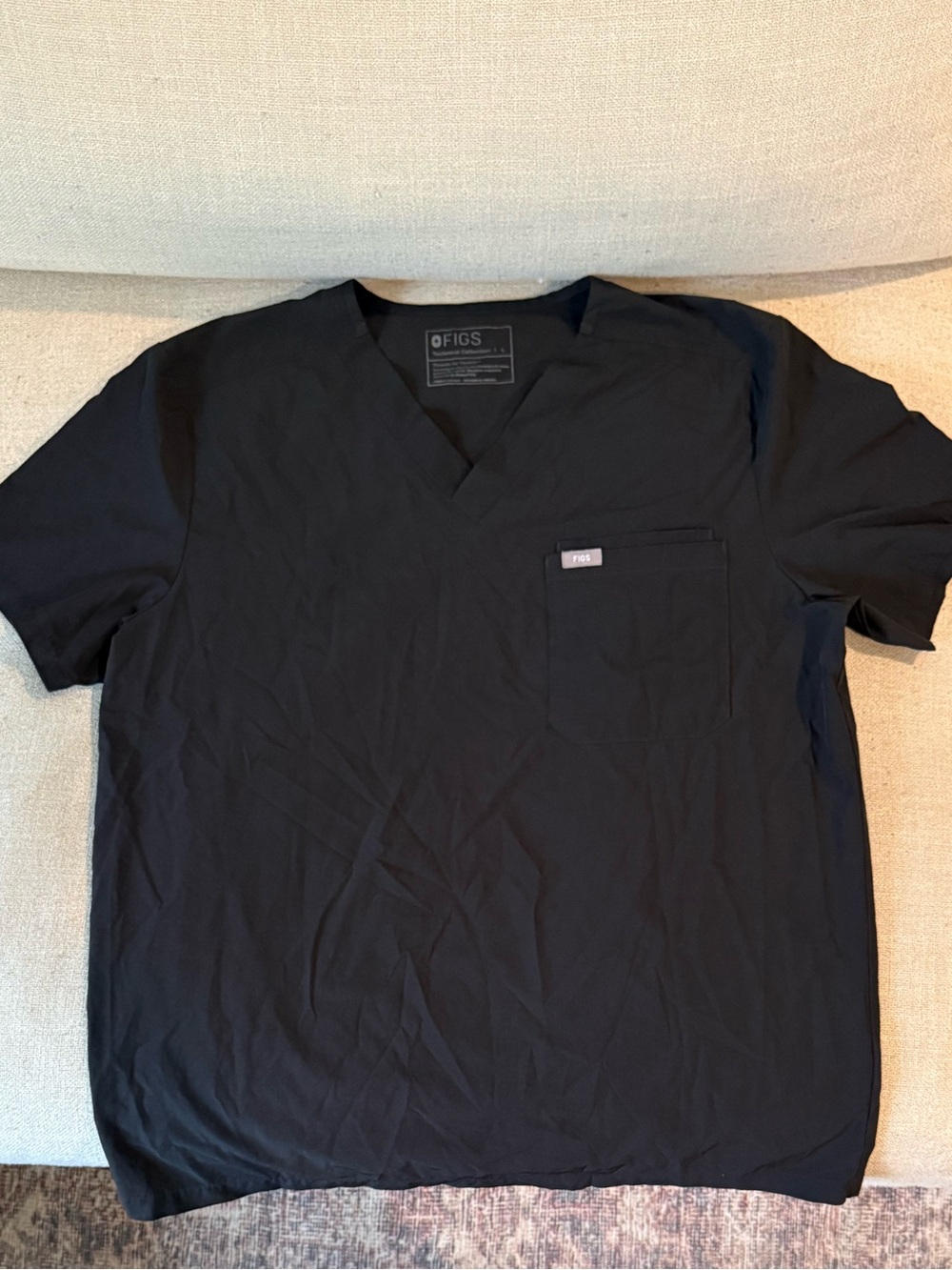 FIGS Technical Collection Black Scrub Top Men’s Large Lightweight Stretch